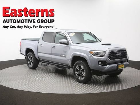 Used 2018 Toyota Tacoma TRD Sport AWD/4WD image 52