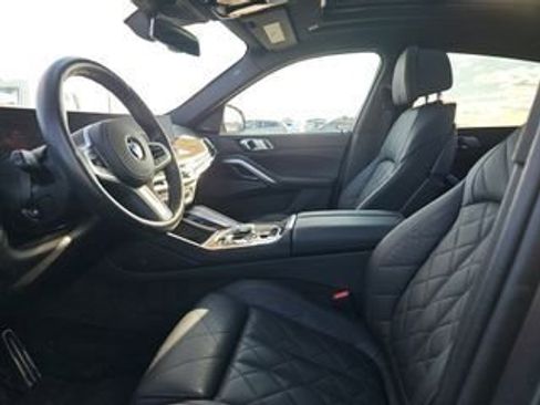 Used 2025 BMW X6 xDrive40i image 4