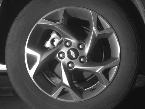 Used 2025 Chevrolet Trax LT FWD image 13