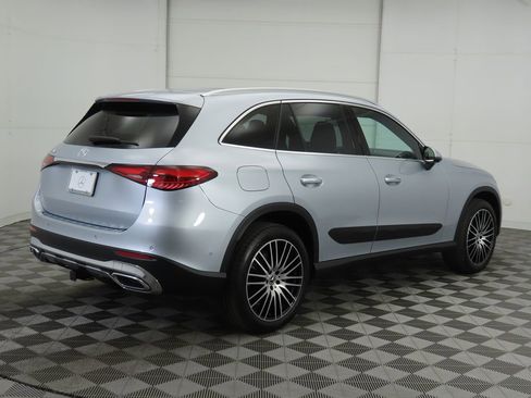 Certified 2025 Mercedes-Benz GLC 300 image 5