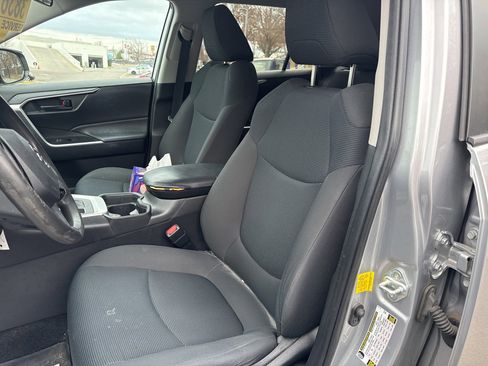 Used 2020 Toyota RAV4 LE w/ All Weather Liner Package image 9