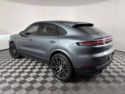 Certified 2026 Porsche Cayenne Coupe AWD/4WD image 3