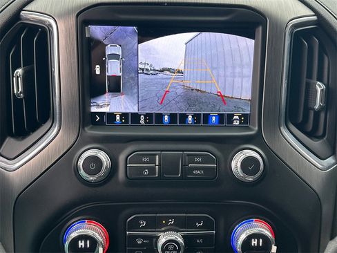 Used 2023 GMC Sierra 2500 Denali w/ Denali Ultimate Package image 31