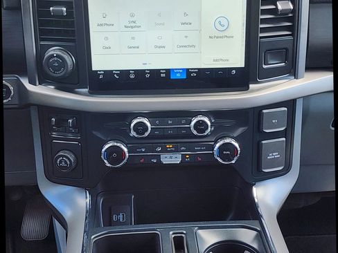 New 2024 Ford F150 XLT w/ Equipment Group 302A MID image 33