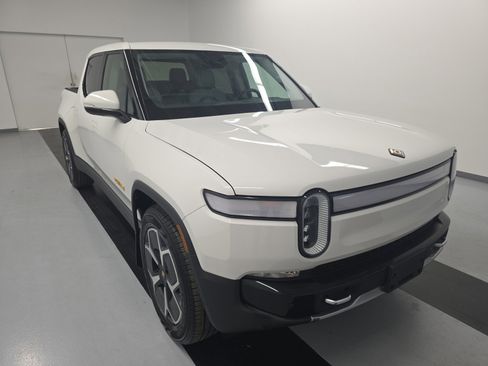 Used 2023 Rivian R1T Adventure AWD/4WD image 7
