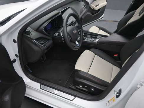 Certified 2023 Cadillac CT5 Sport image 9