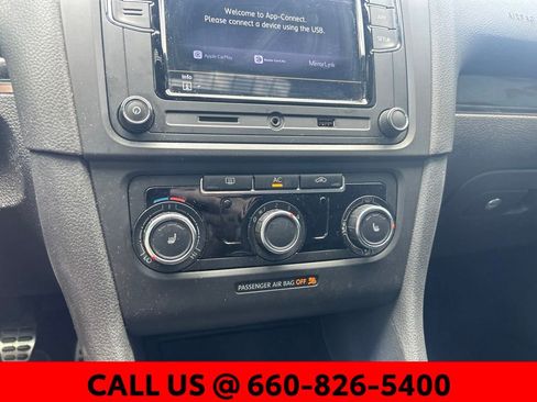 Used 2011 Volkswagen Golf 2-Door FWD image 14