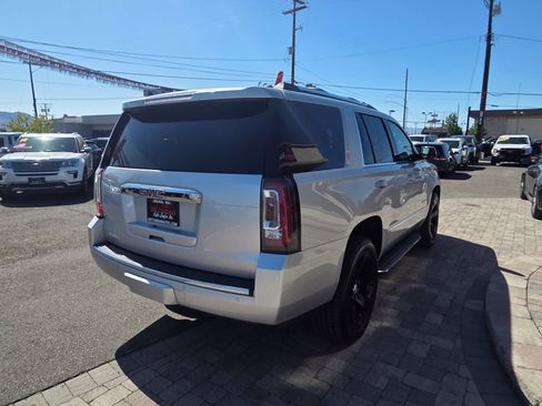 Used 2016 GMC Yukon Denali w/ Open Road Package AWD/4WD image 5