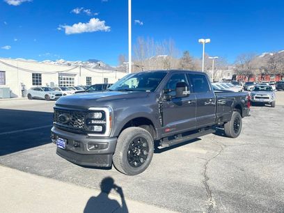 New 2026 Ford F350 Lariat w/ Black Appearance Package