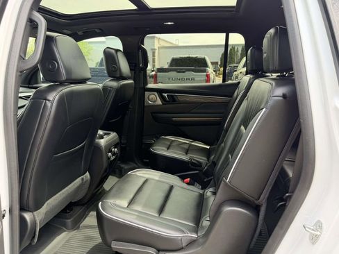 Used 2025 Buick Enclave Avenir w/ Super Cruise Package FWD image 15