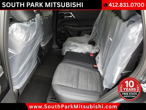 New 2026 Mitsubishi Outlander LE AWD/4WD image 15