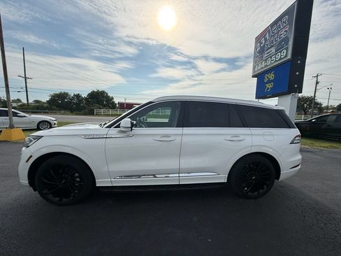 Used 2021 Lincoln Aviator Reserve w/ Equipment Group 208A AWD/4WD image 7