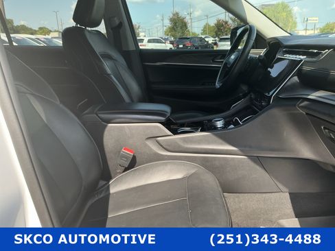 Used 2021 Jeep Grand Cherokee L Limited AWD/4WD image 13