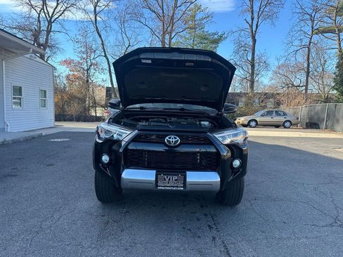 Used 2019 Toyota 4Runner TRD Off-Road Premium image 40