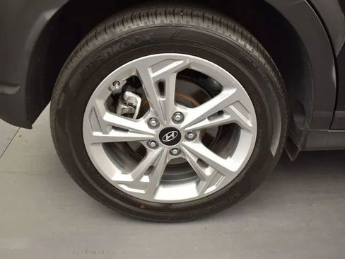 Used 2023 Hyundai Kona SEL AWD/4WD image 39
