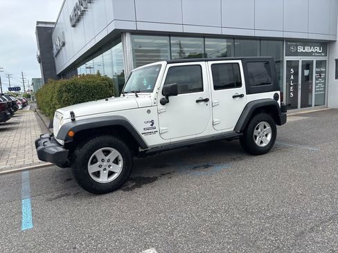 Used 2010 Jeep Wrangler Unlimited Sport AWD/4WD image 8