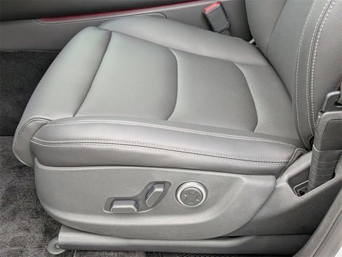 New 2026 Genesis GV70 2.5T image 14