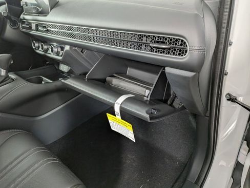 New 2026 Honda HR-V EX-L image 29