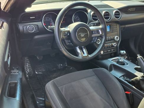 Used 2020 Ford Mustang Coupe image 13