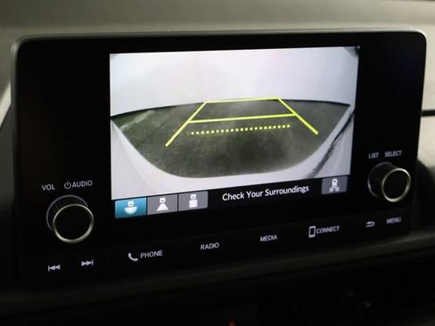 Used 2024 Honda CR-V EX image 31