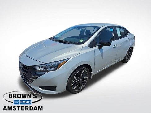 Used 2025 Nissan Versa SR w/ Trunk Package FWD image 4