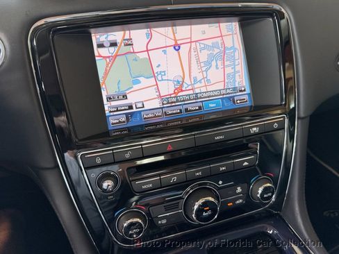 Used 2011 Jaguar XJ L RWD image 66