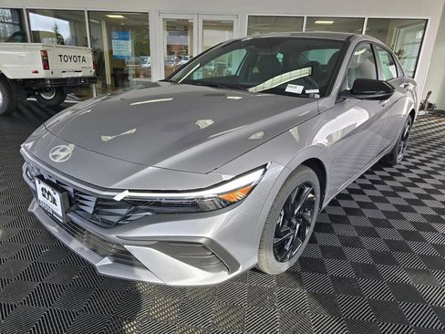 New 2026 Hyundai Elantra Sport w/ Cargo Package FWD image 7
