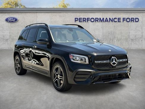 Used 2023 Mercedes-Benz GLB 250 image 4