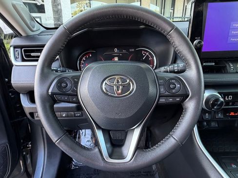 Used 2024 Toyota RAV4 XLE Premium image 21