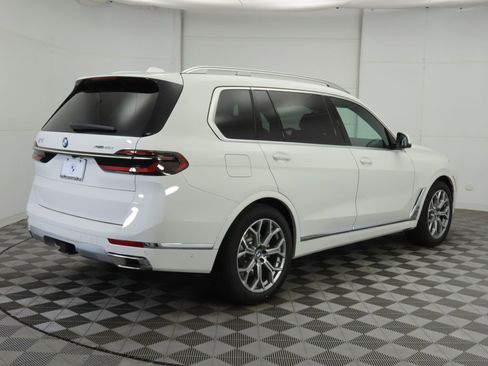 New 2026 BMW X7 xDrive40i image 5