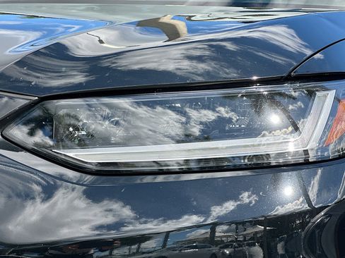 Used 2023 Honda HR-V LX image 29