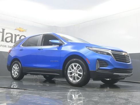 Used 2024 Chevrolet Equinox LT image 2