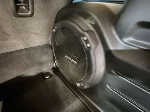 Used 2023 Jeep Wrangler Unlimited Sahara AWD/4WD image 31
