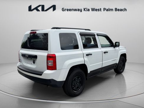 Used 2016 Jeep Patriot Sport AWD/4WD image 7