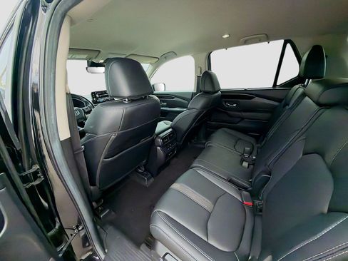 Used 2024 Honda Pilot EX-L image 24