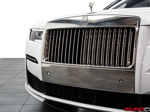 Used 2024 Rolls-Royce Ghost AWD/4WD image 13