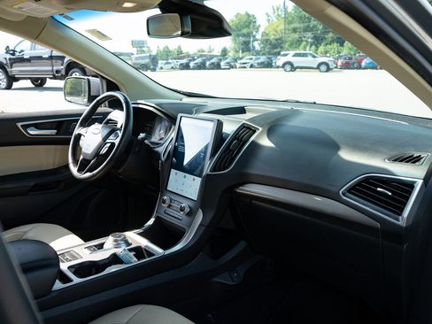 Used 2024 Ford Edge SEL AWD/4WD image 21