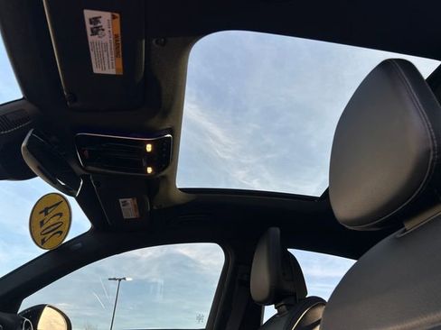 Used 2024 Mercedes-Benz GLC 300 4MATIC image 43