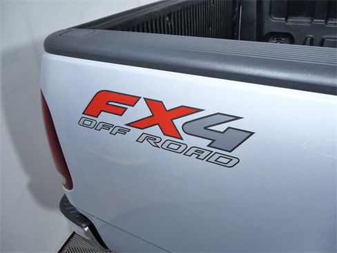 Used 2003 Ford F150 XLT image 11