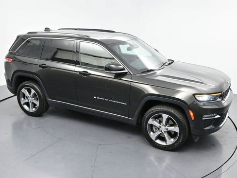 Used 2023 Jeep Grand Cherokee 4WD 4xe image 40