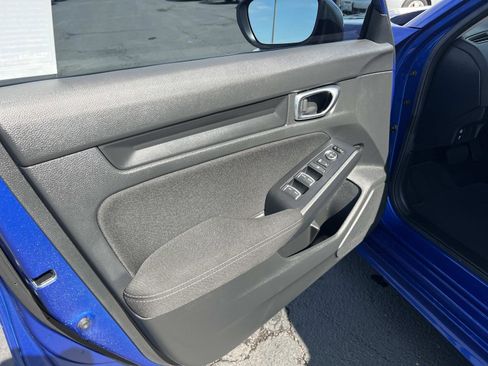 Certified 2023 Honda Civic LX image 6