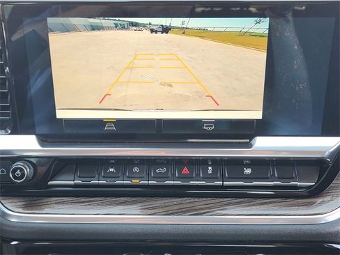 Used 2023 Chevrolet Silverado 1500 LT image 19