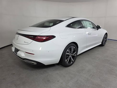 New 2026 Mercedes-Benz CLE 300 4MATIC Coupe image 4