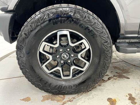 Used 2022 Ford Bronco Outer Banks image 27