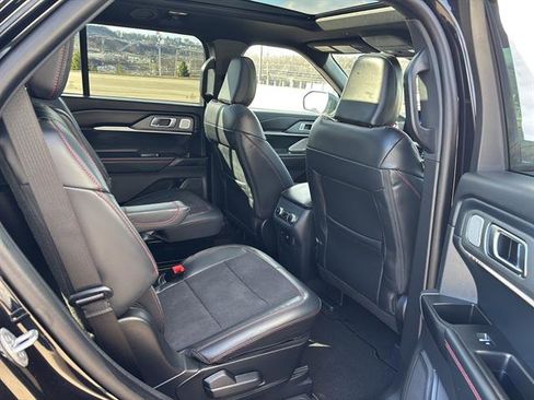 New 2026 Ford Explorer ST w/ Sun And Sound Package image 18