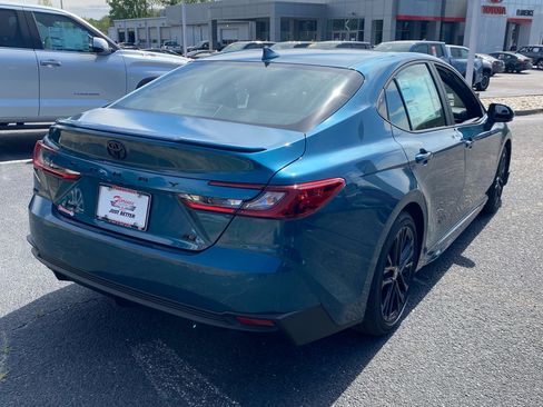 New 2026 Toyota Camry SE image 13