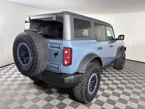 Used 2023 Ford Bronco Wildtrak image 7
