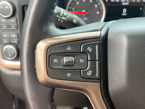 Used 2022 Chevrolet Silverado 1500 High Country w/ Technology Package AWD/4WD image 31