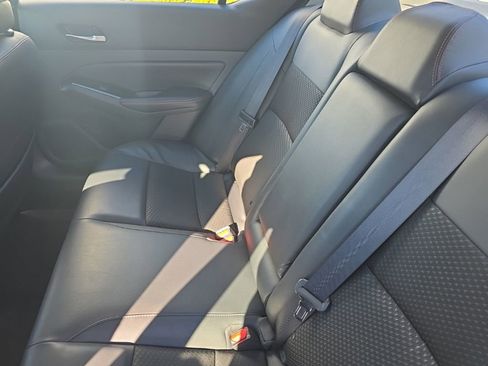 Used 2024 Nissan Altima 2.5 SR image 16