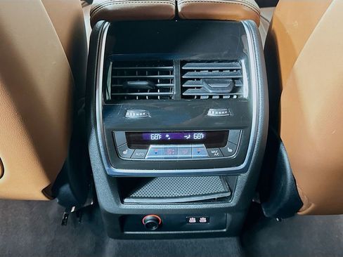 Certified 2024 BMW X7 xDrive40i w/ Executive Package AWD/4WD image 26